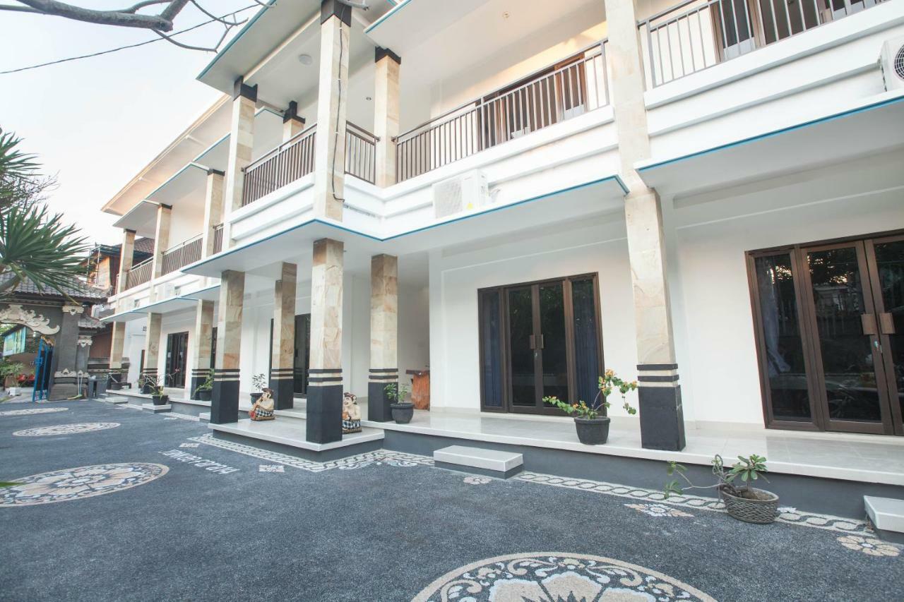 Yankee Fara 14 Hotel Seminyak Exterior foto